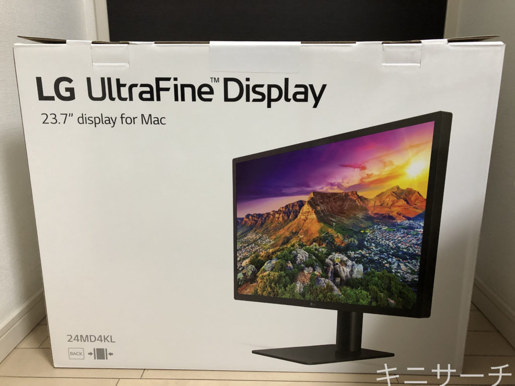 LG UltraFine 4K Display箱